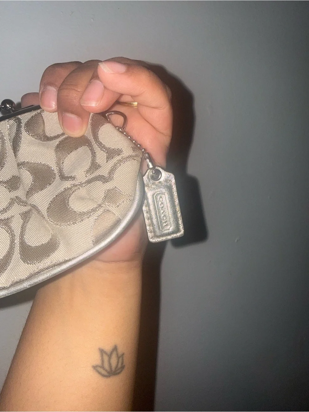 Coach Khaki Signature Kiss-Lock Coin Pouch